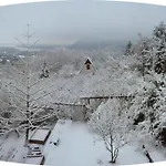 Erdo Lelke Vendeghaz: Mesebeli, Erdoszeli Fahaz Panoramaval *