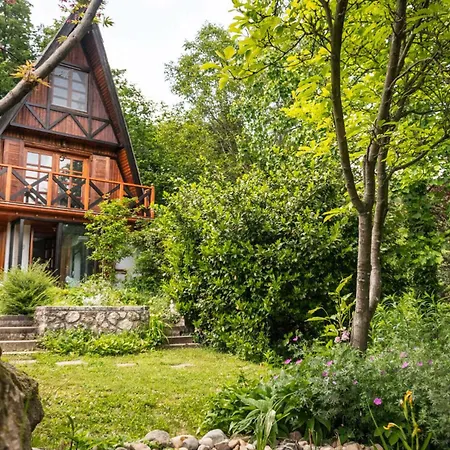 Erdo Lelke Vendeghaz: Mesebeli, Erdoszeli Fahaz Panoramaval Chalet